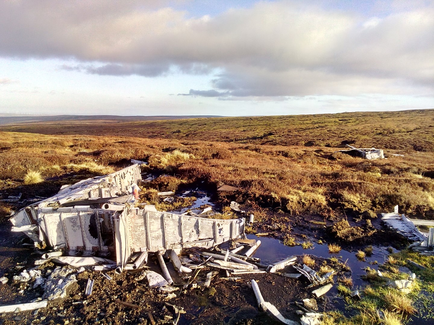 Walking the Wrecks - Blackburn Botha W5103, Round Hill, Bleaklow